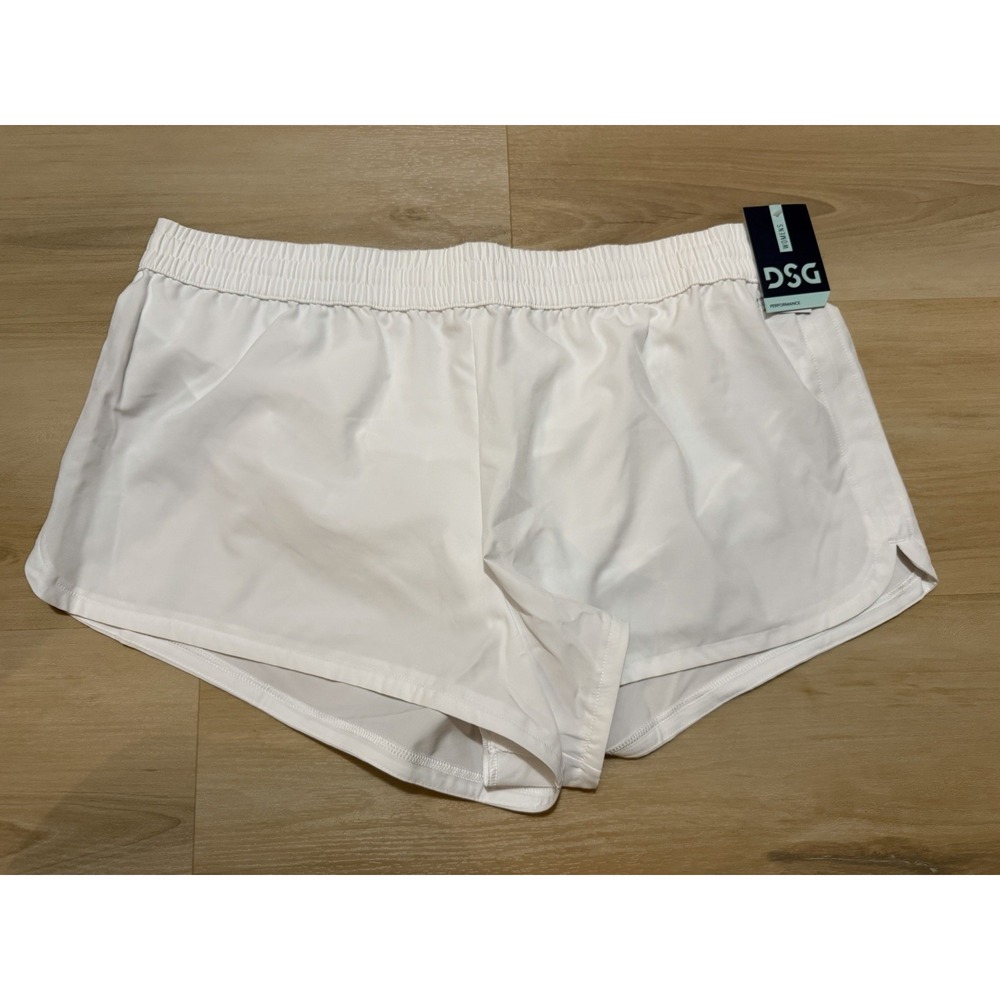 NWT DSG Women's 1X Mid Rise Stride Shorts White Running Brief Lined Short